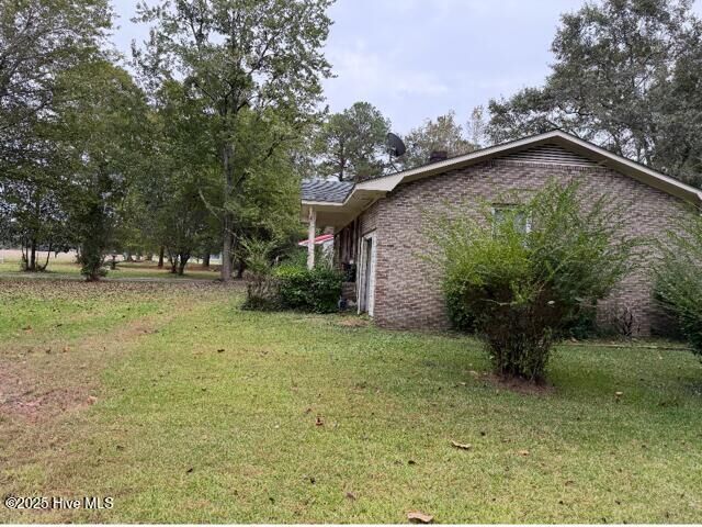 Property Photo: 639 Cornwallis Road NC 28464