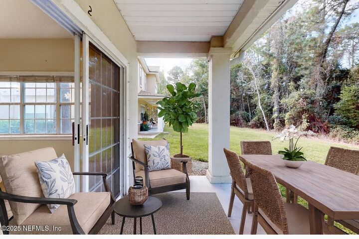 Property Photo: 12407 N Forest Lake Circle 2 FL 32225