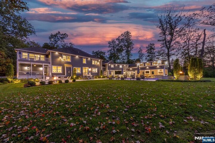 49 North Avenue  Montvale NJ 07645 photo