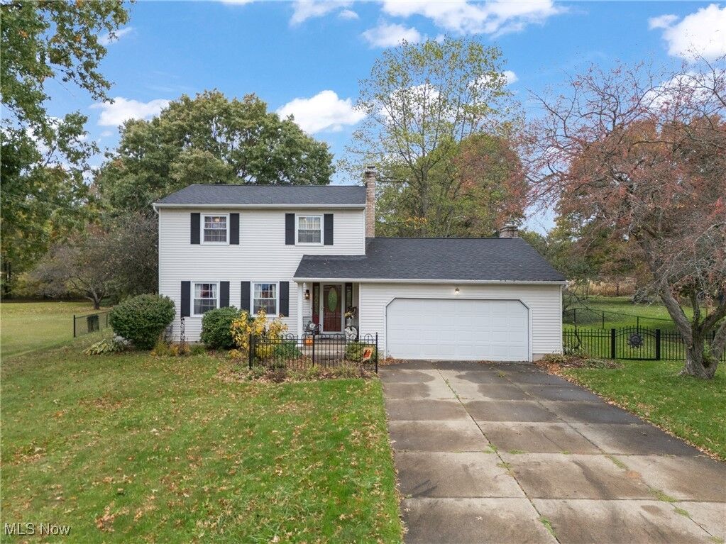 Property Photo: 8459 Whitmer Avenue NE OH 44721