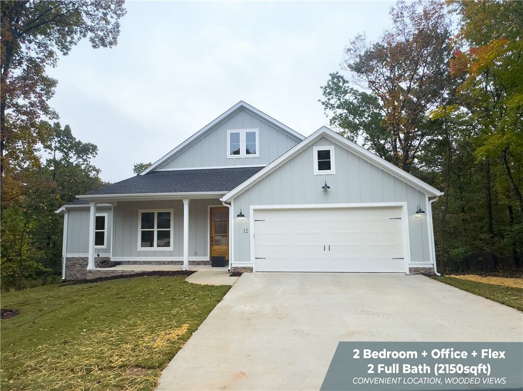 Property Photo: 12 Ventnor Drive AR 72715