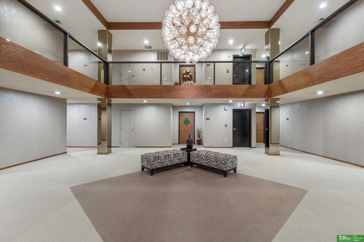 Property Photo:  770 N 93 Street 1B4  NE 68114-9999