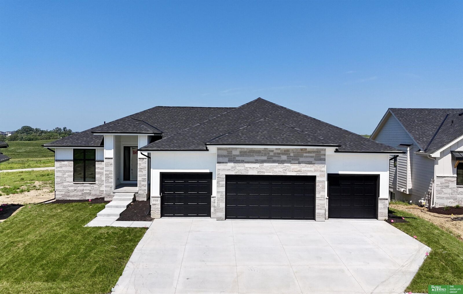 Property Photo:  5708 N 198th Street  NE 68022