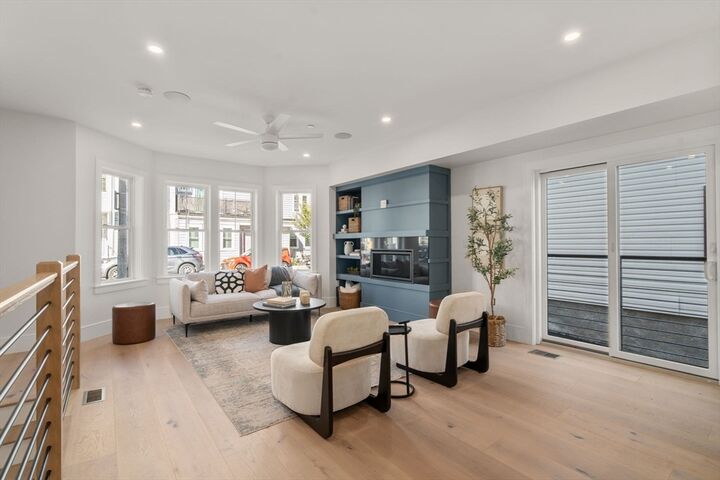 Property Photo:  527 E Seventh Street 2  MA 02127