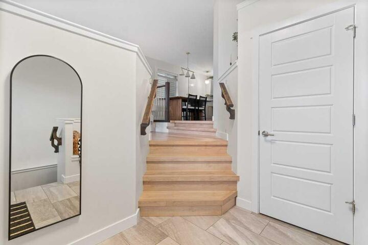 Property Photo:  14 Village Crescent  AB T4R 0P3