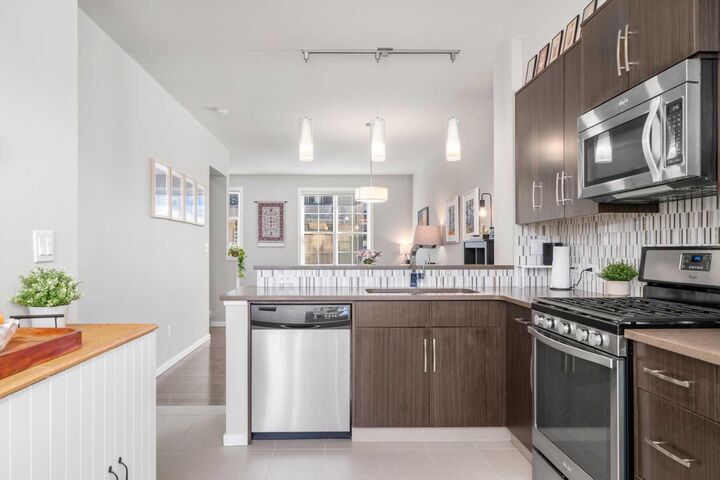 Photo de la propriété:  444 Ascot Circle SW  AB T3H 0X3 