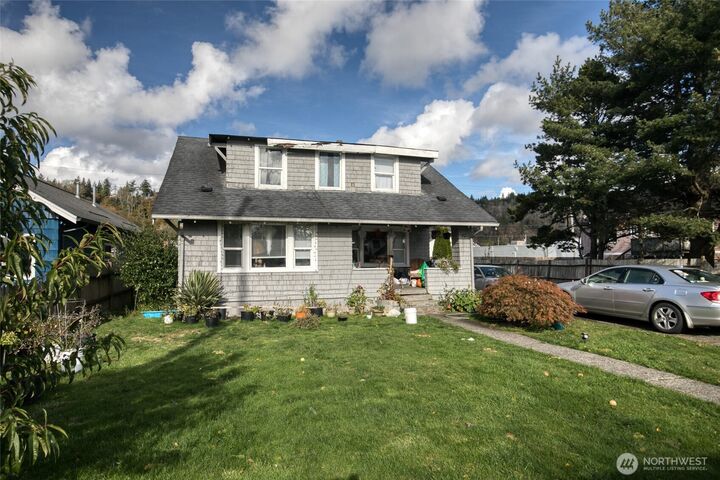 Property Photo: 2311 Aberdeen Avenue WA 98550