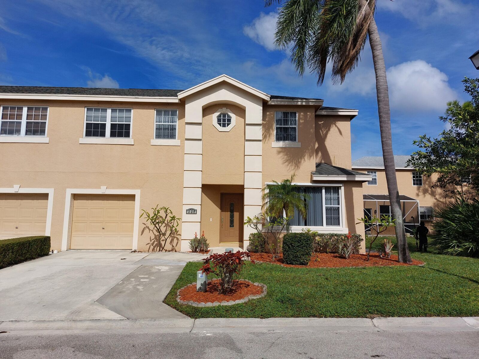 Property Photo:  331 Oak Crest Terrace 331  FL 33458 