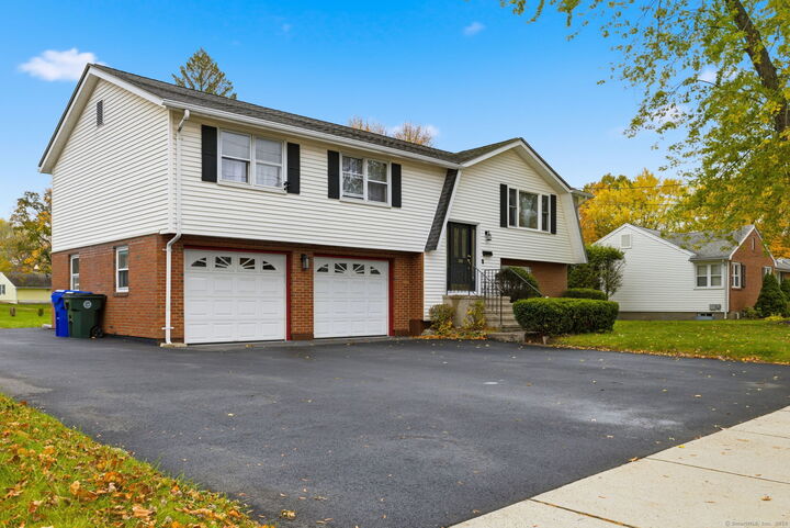 Property Photo:  334 Forbes Street  CT 06118 