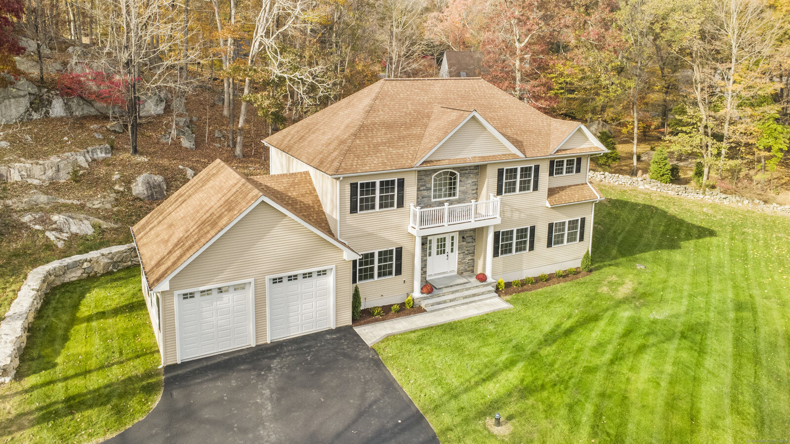 Property Photo:  295 Haviland Road  CT 06903 