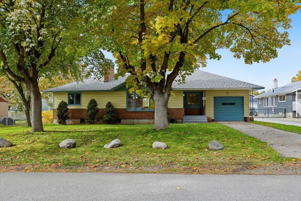 Property Photo:  4115 N Marguerite Rd  WA 99212