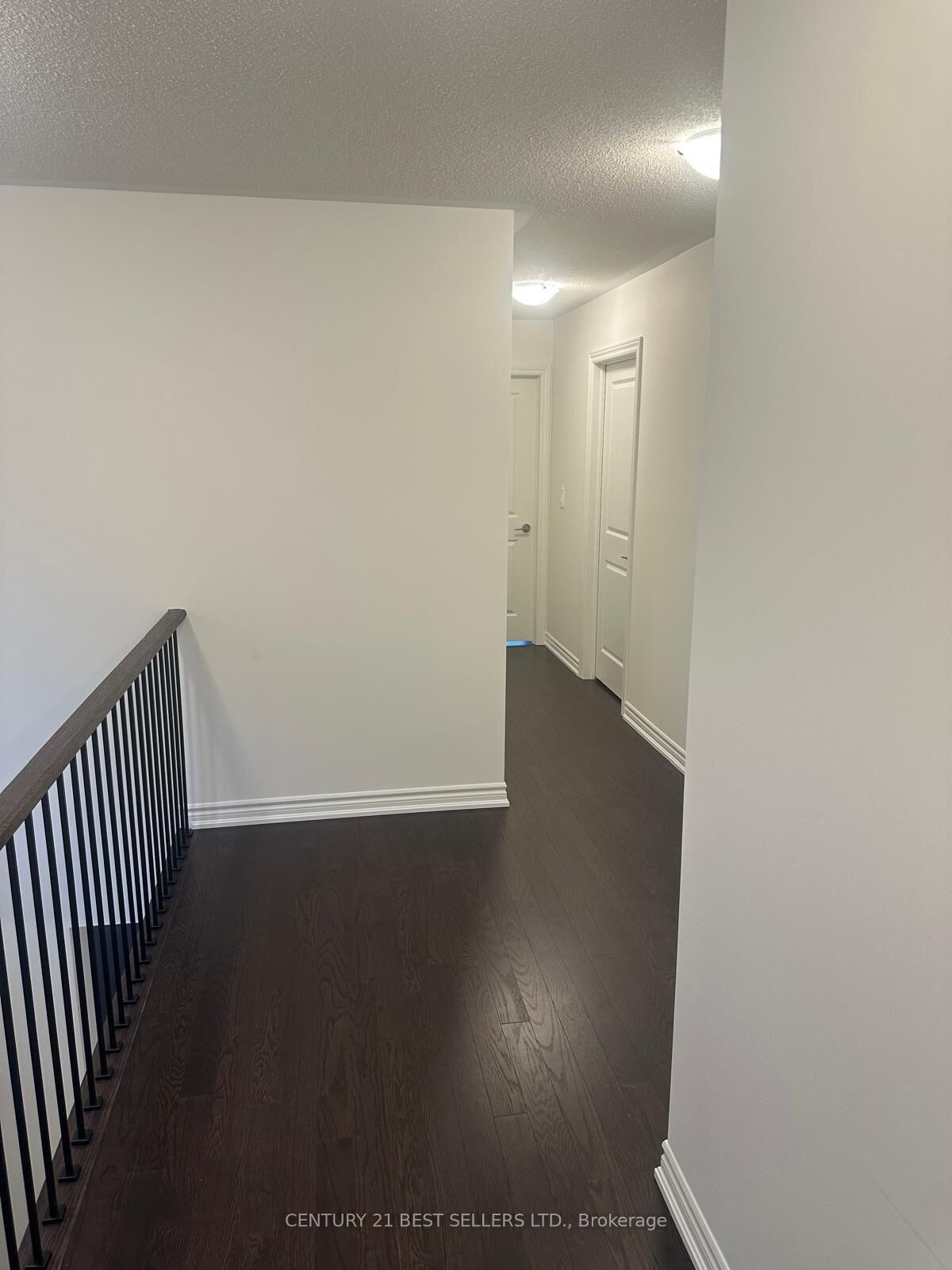 Property Photo: 1474 Savoline Boulevard ON L9E 1G5