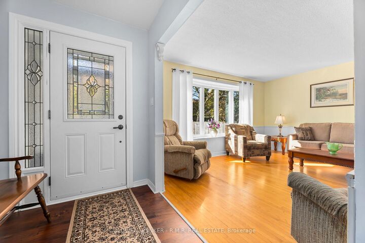 Property Photo:  93 Cedar Street N  ON L9P 1B2 