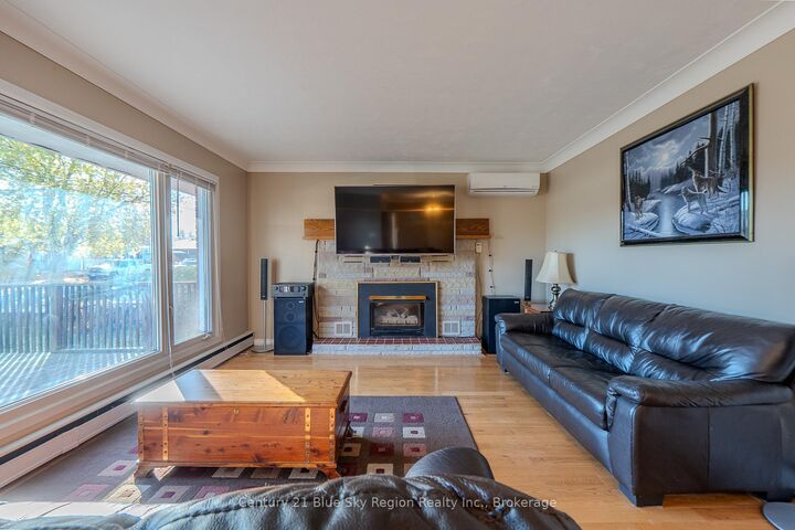 Property Photo: 141 Duke Street W ON P1B 6E5