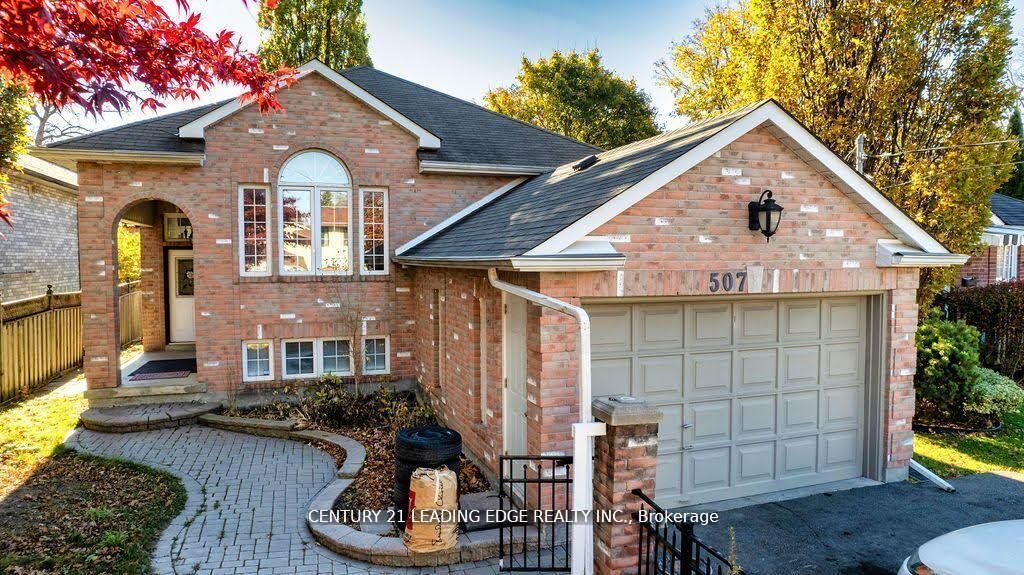 Property Photo:  507 Dunlop Street  ON L1N 1V3