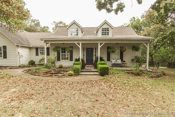 Property Photo:  9774 S 289th  OK 74429