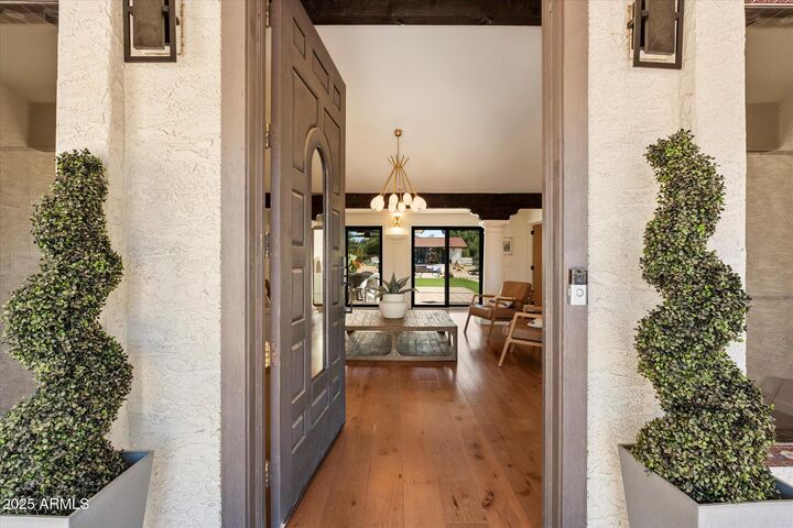 Property Photo: 26829 N 70th Place AZ 85266