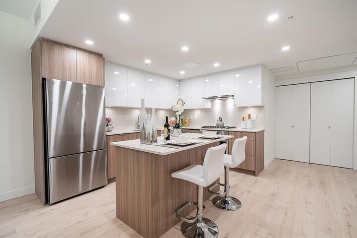 Property Photo: 8428 Park Road 202 BC V6Y 0K1