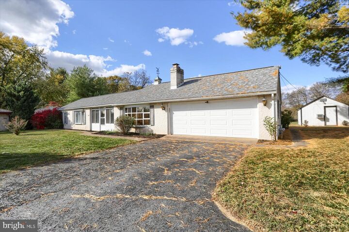 Property Photo: 950 W Trindle Road PA 17055