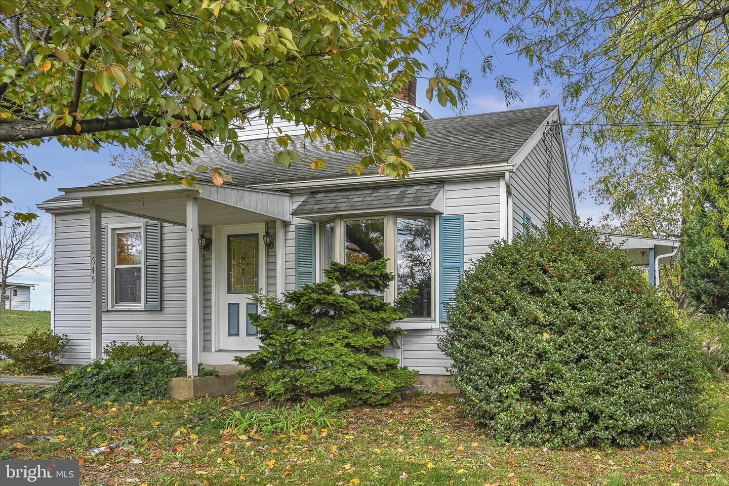 Property Photo:  1645 Fairview Drive  PA 19533 
