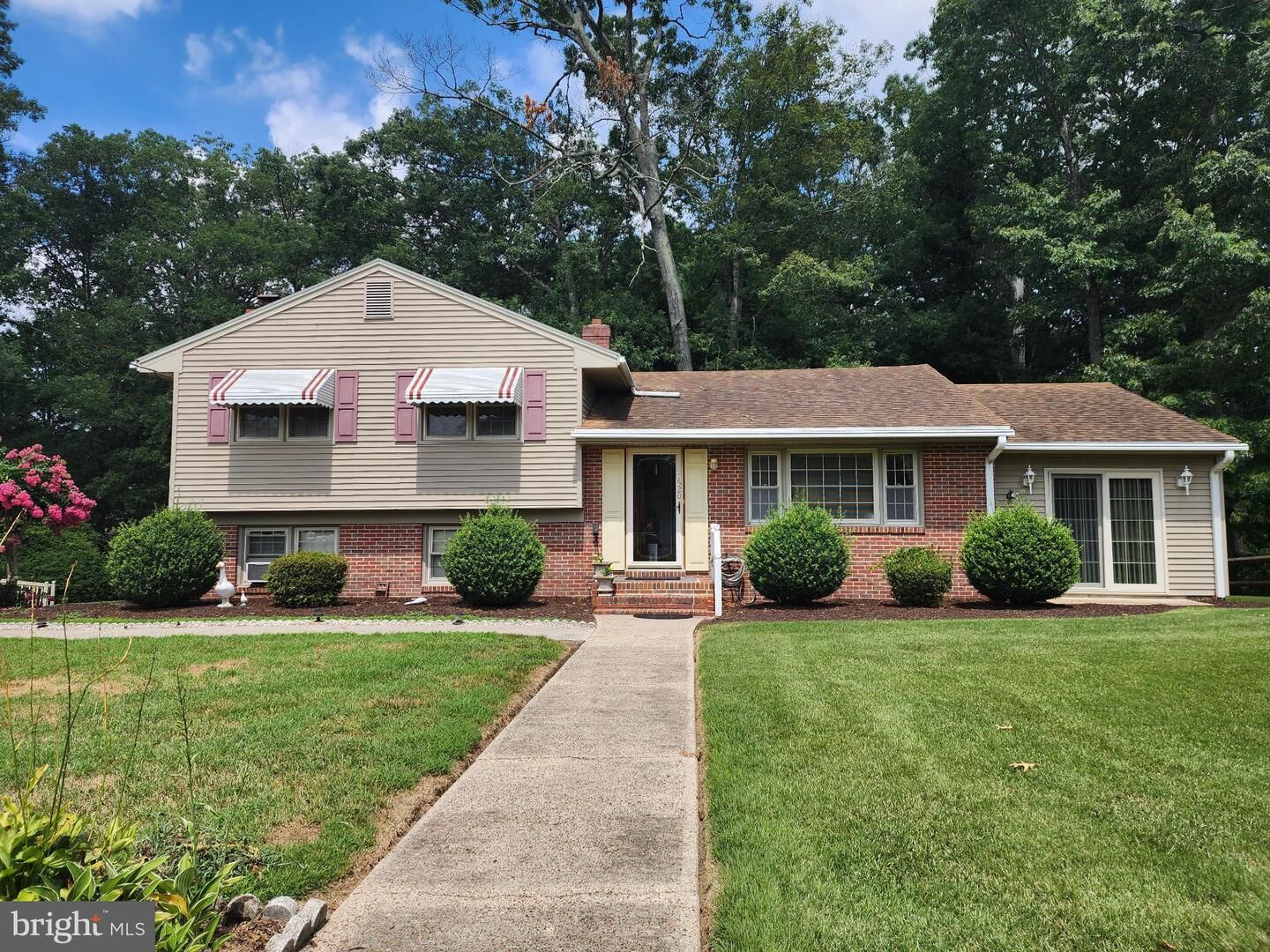 Property Photo:  1520 Woodridge Drive  MD 21804