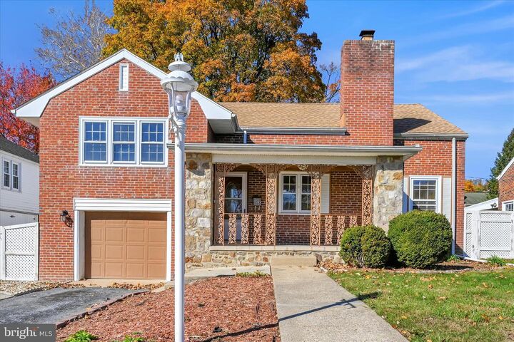 Property Photo:  606 Penndale Avenue  PA 19606 