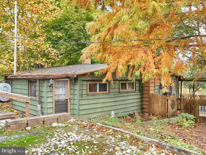 Property Photo:  5681 Creekview Road  PA 17050