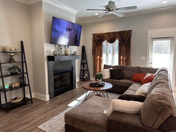 Property Photo:  151 Oak Hill Circle  AR 71730