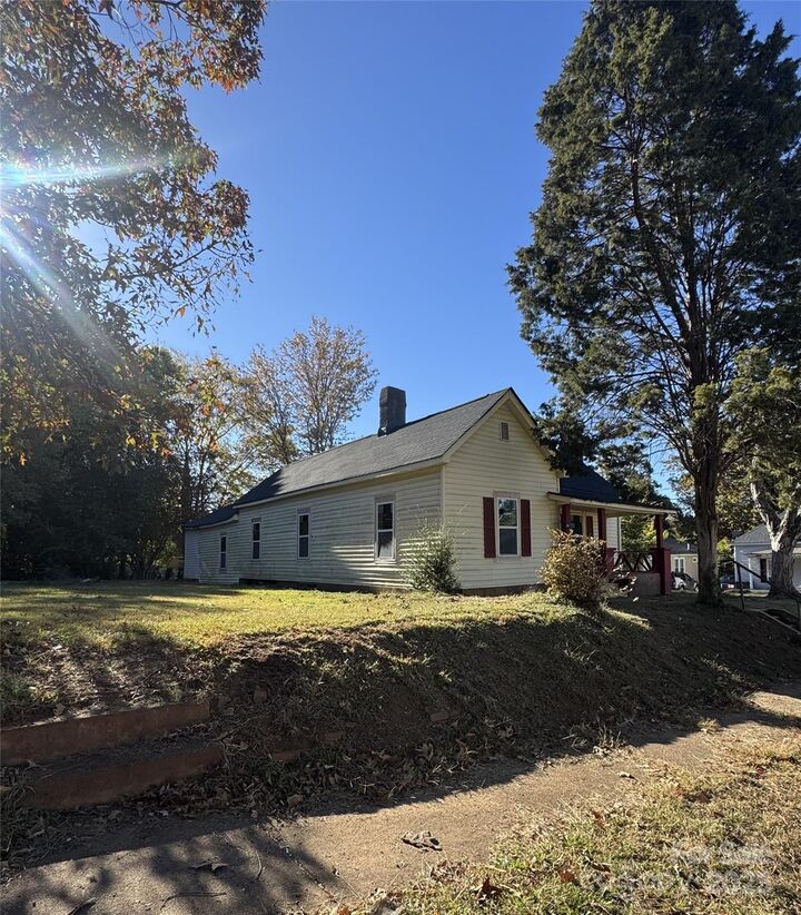 Property Photo:  1201 N Church Street  NC 28144 