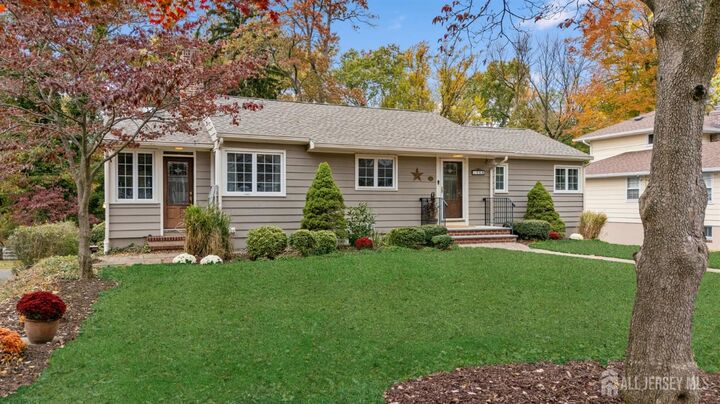 Property Photo:  568 Mountainview Terrace  NJ 08812