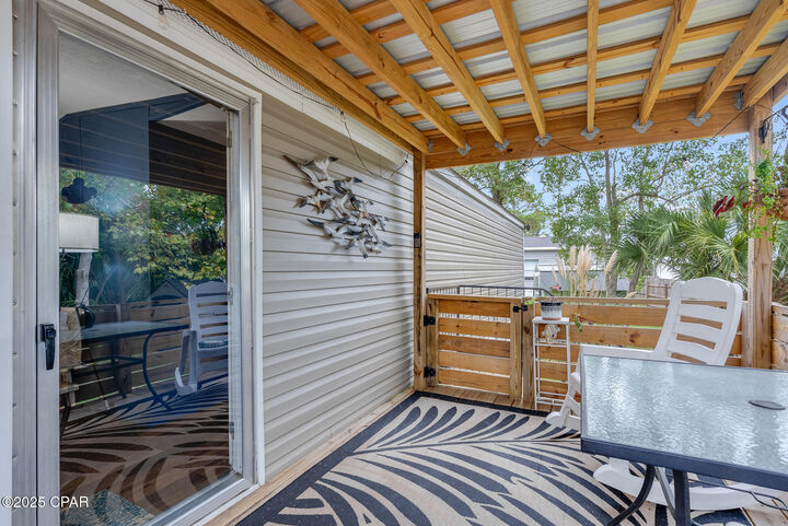 Property Photo:  6724 Sunrise Drive  FL 32407 