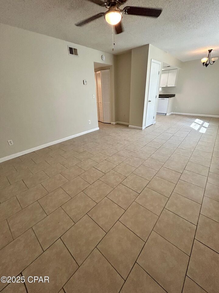 Property Photo: 3914 E 11th Street 201 FL 32404