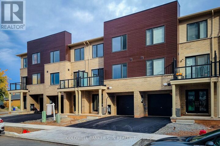 Property Photo: 7 Roxanne Drive ON L8H 1L9