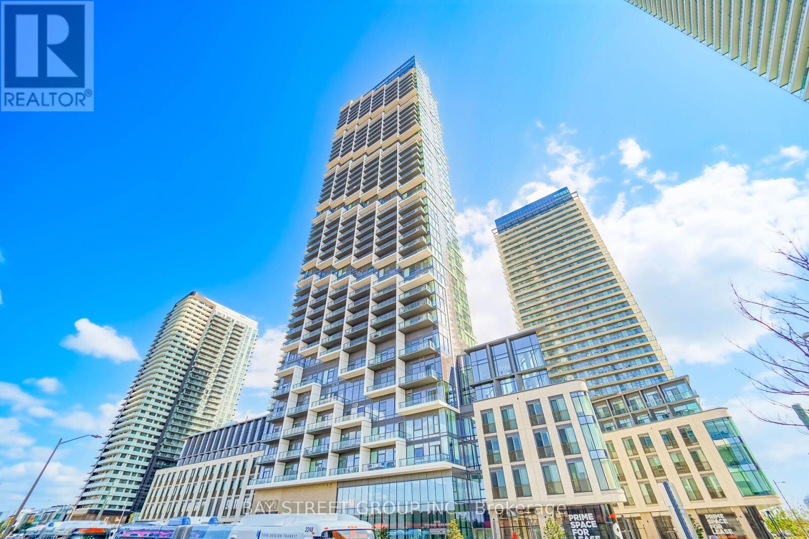 Property Photo: 1000 Portage Parkway 4512 ON L4K 0L1