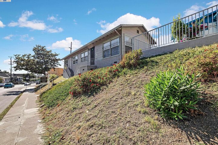 Property Photo:  2607 23rd Ave  CA 94606 