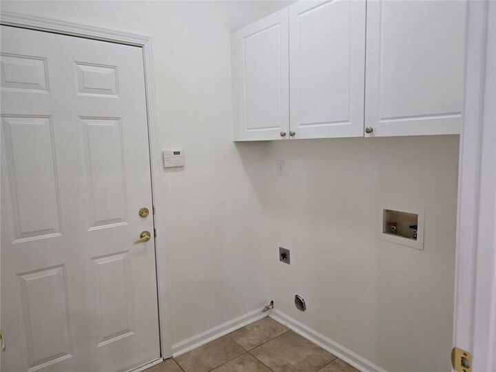 Property Photo:  3237 Abbott Drive SW 7  GA 30127 
