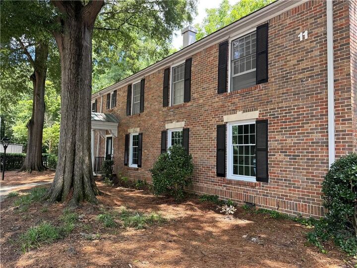 Property Photo:  6700 Roswell Road 11B  GA 30328