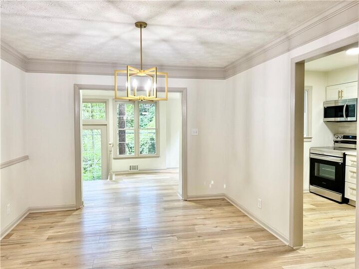 Property Photo:  6700 Roswell Road 11B  GA 30328 