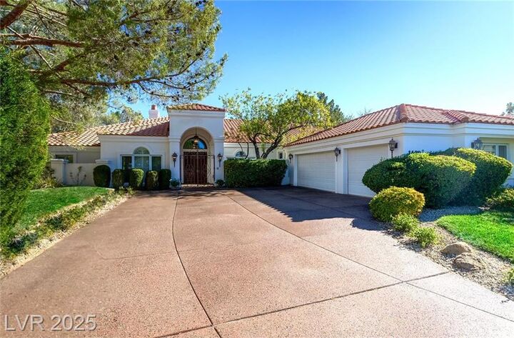 1400 Silver Oaks Street  Las Vegas NV 89117 photo