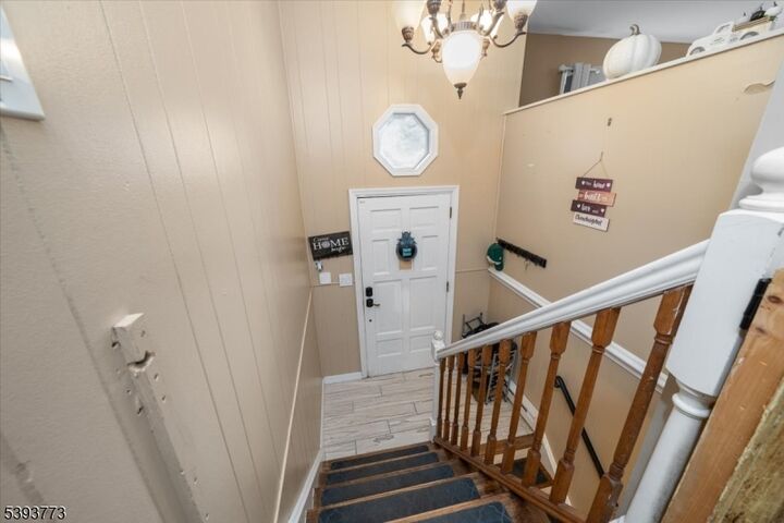 Property Photo: 9 Basswood Dr NJ 07461