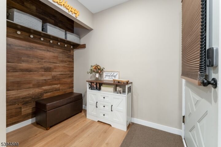 Property Photo:  89 N Slope  NJ 08809 