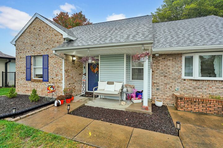 Property Photo: 64 N Gardengate KY 42420