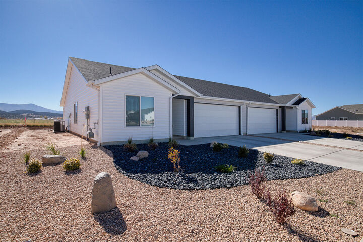 Property Photo: 3293 W Indigo St UT 84721
