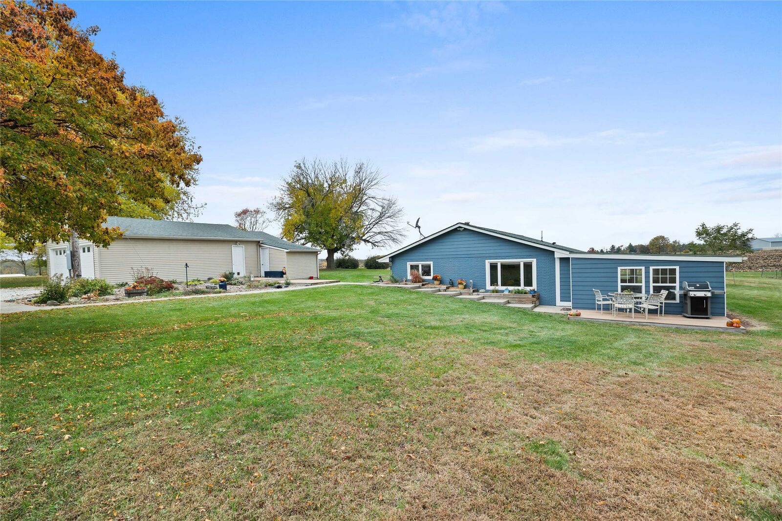 Property Photo: 6664 Highway 28 Highway IA 50211