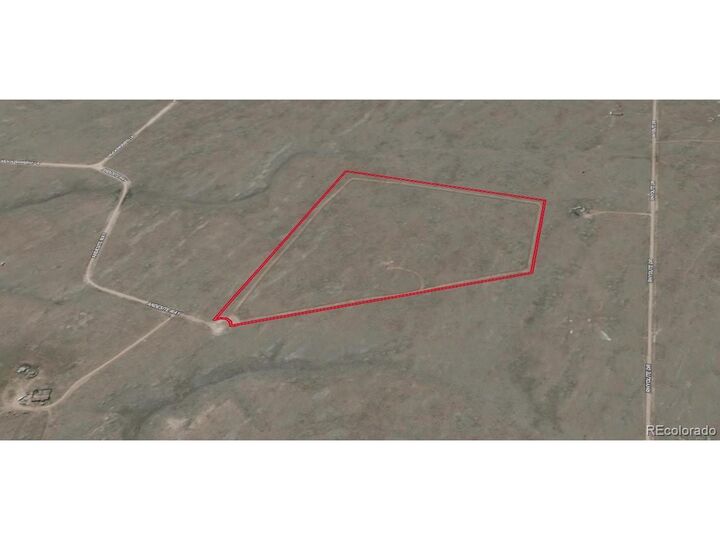 Property Photo: 417 Andesite Way CO 80449