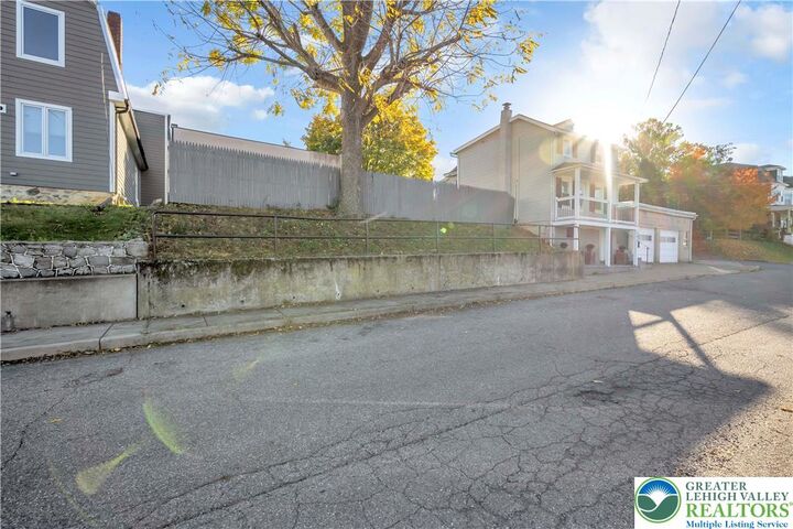 Property Photo:  305 E Wilkes Barre Street  PA 18042 