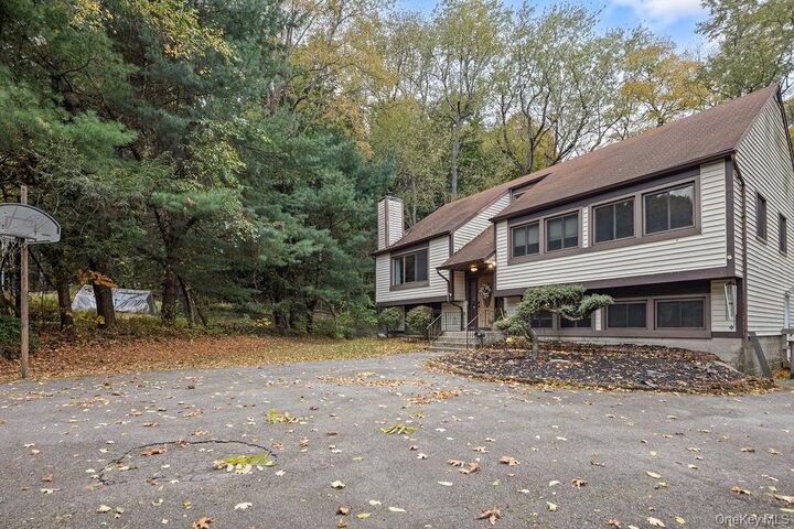 Property Photo:  383 Route 32  NY 10917 