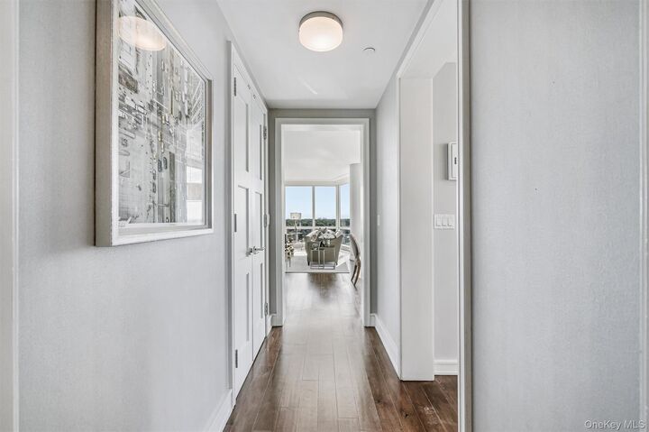 Property Photo:  5 Renaissance Square 28E  NY 10601 