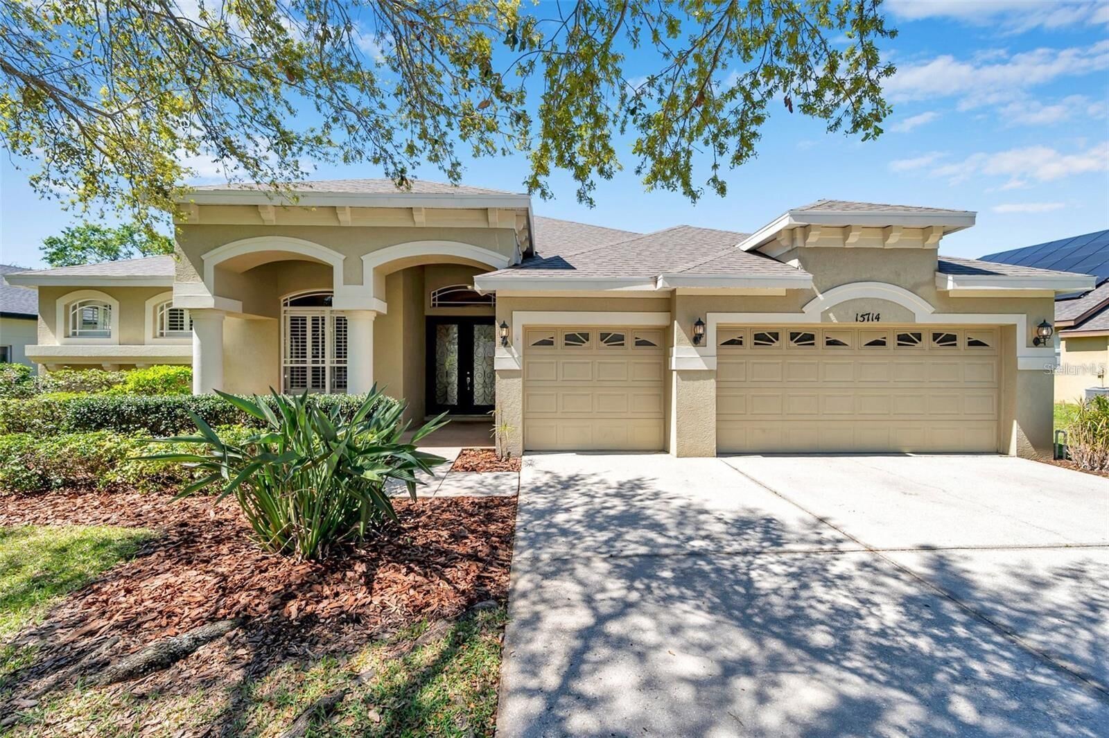 Property Photo:  15714 Ibisridge Drive  FL 33547 