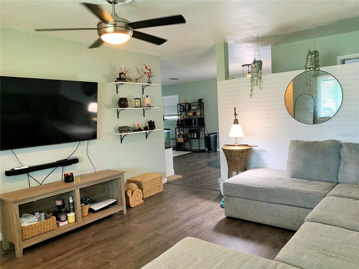 Property Photo: 3301 39th Street N FL 33713